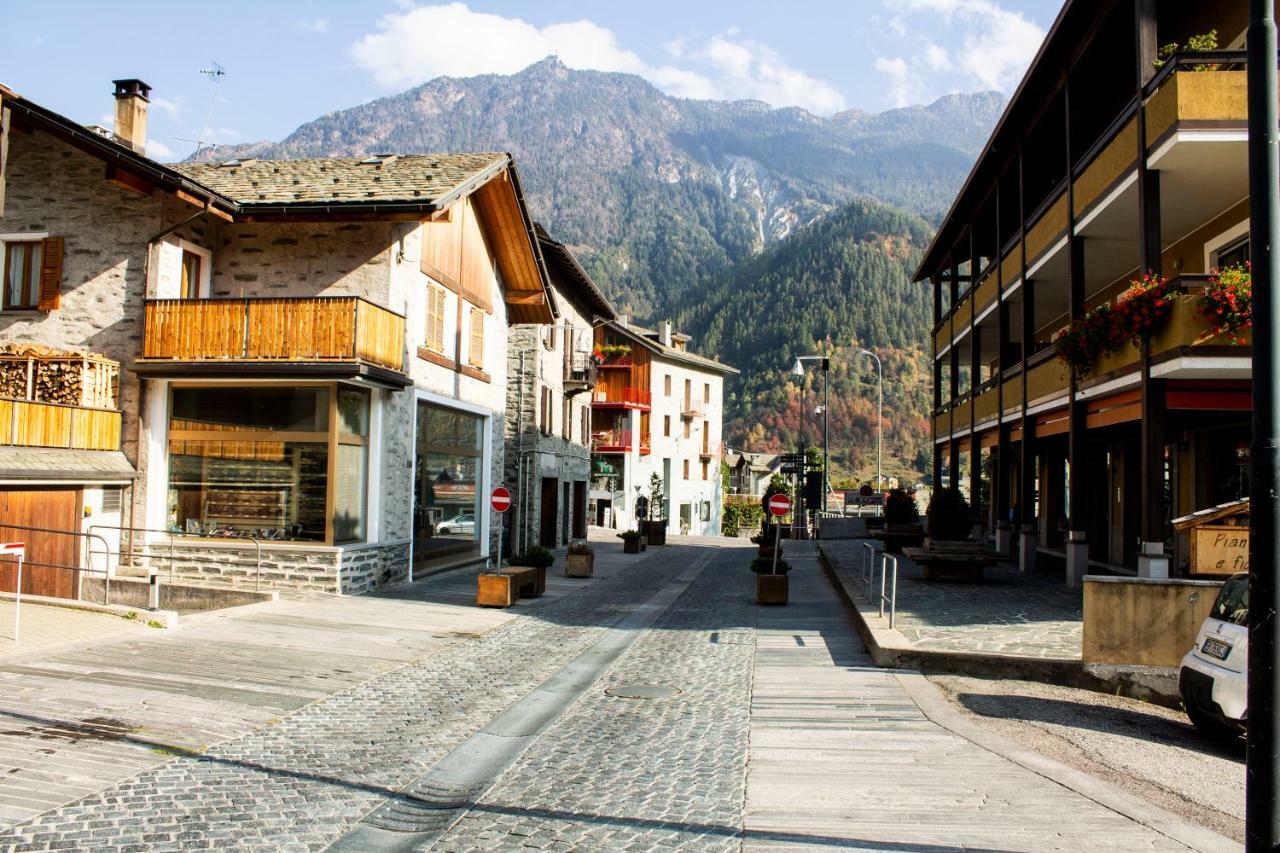Trilocale In Centro A Chiesa Valmalenco Lejlighed Chiesa in Valmalenco Eksteriør billede